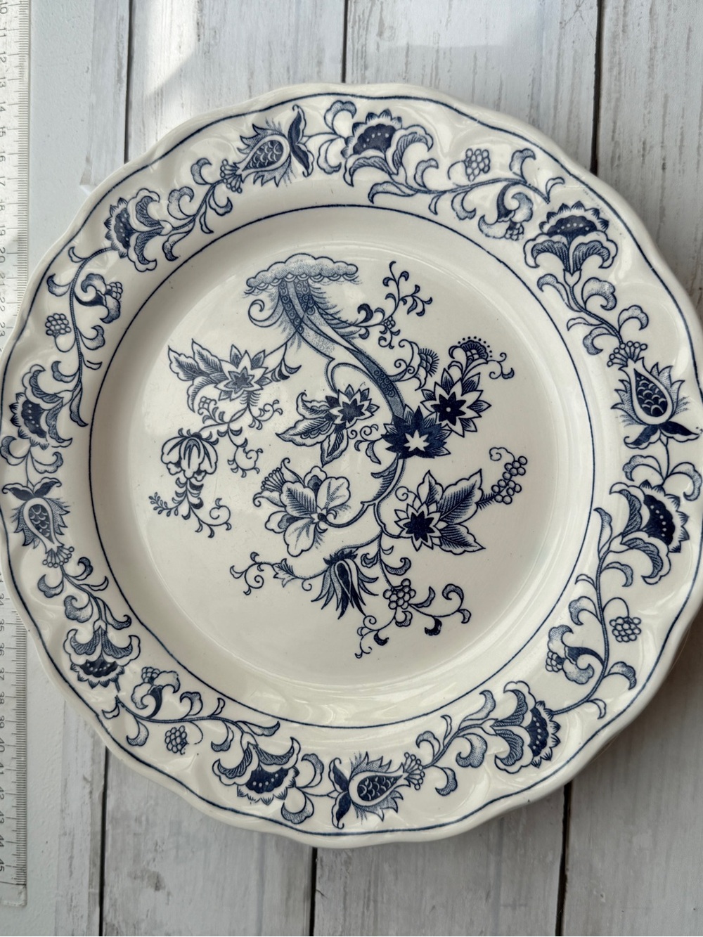 Double Phoenix Blue Floral Ceramic Dinner Plate - Classic Blue and White